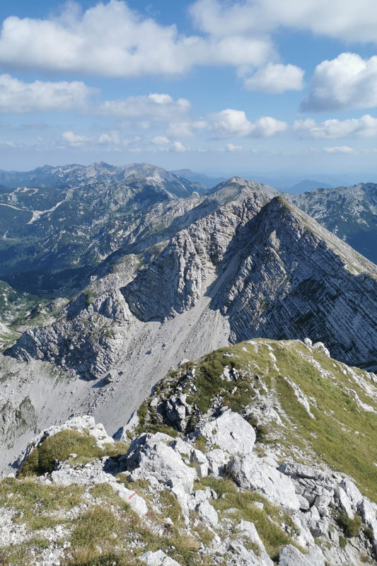 pohodniski-izlet-z-razgledi-od-alp-do/ridge